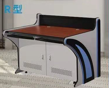 監(jiān)控臺(tái)為工業(yè)智能化管理系統(tǒng)提供服務(wù)